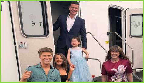 What Accent Does Bindi Irwin's Daughter Have? Unpacking Grace Warrior's Charming Voice