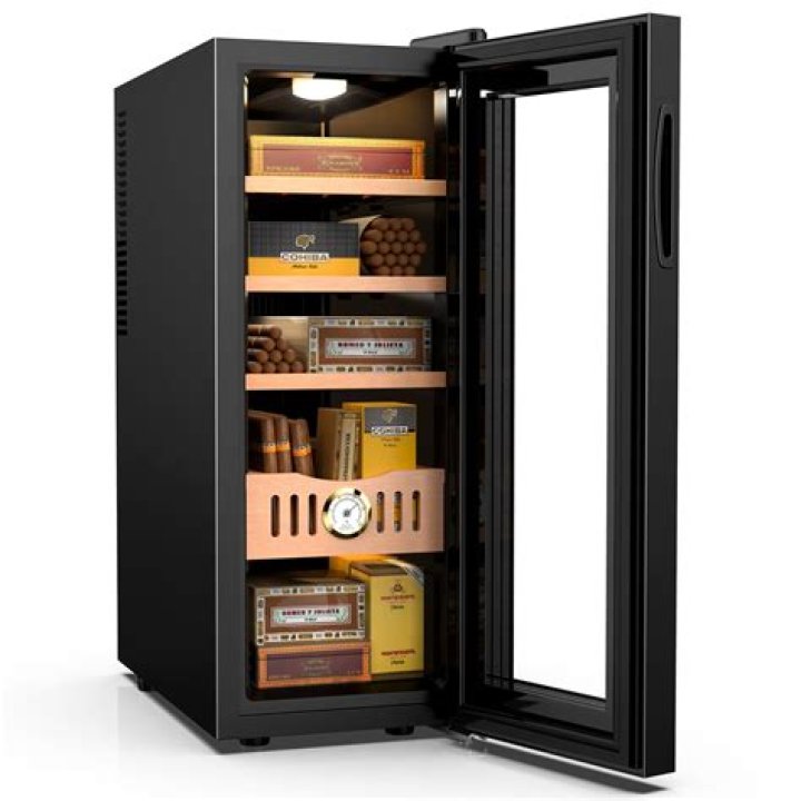 Are humidors copper lined?