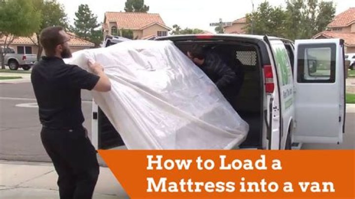 Can a full size mattress fit in a minivan?