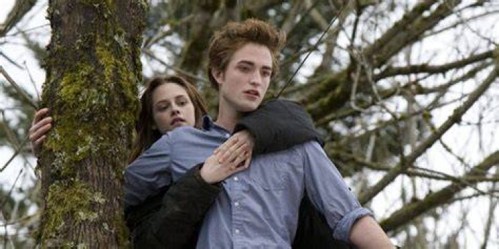 Could edward read bella's mind?