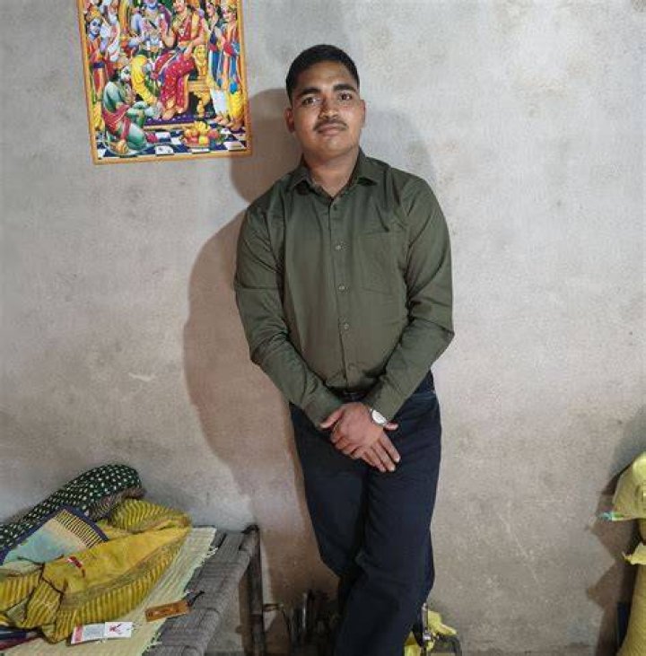 Did vaishnav girish win?