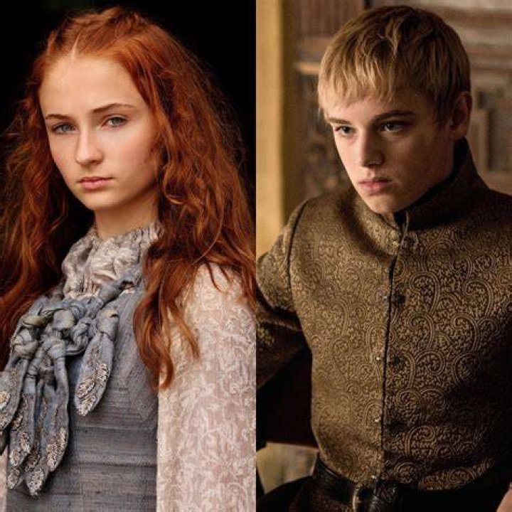 Do baelish and sansa get together?