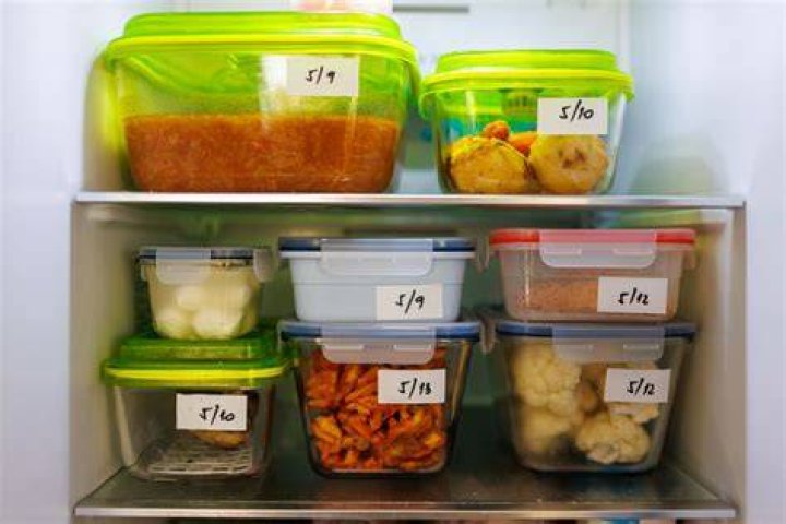 Do you need to refrigerate cyanocobalamin?