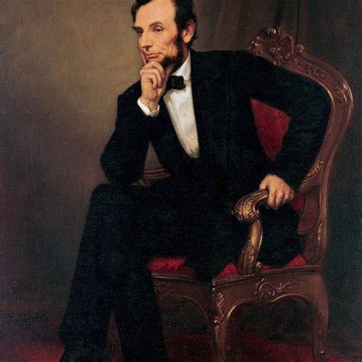Does lincoln still make the mkt?