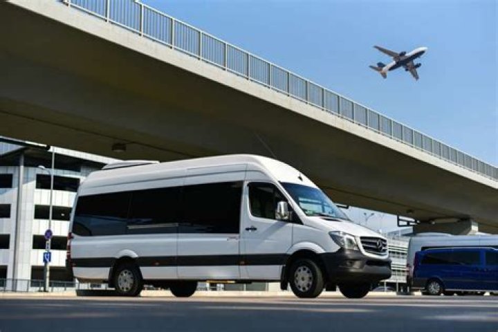 Does outrigger waikiki have airport shuttle?