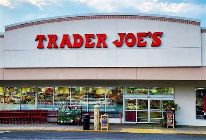 Does trader joe's have curbside pickup?