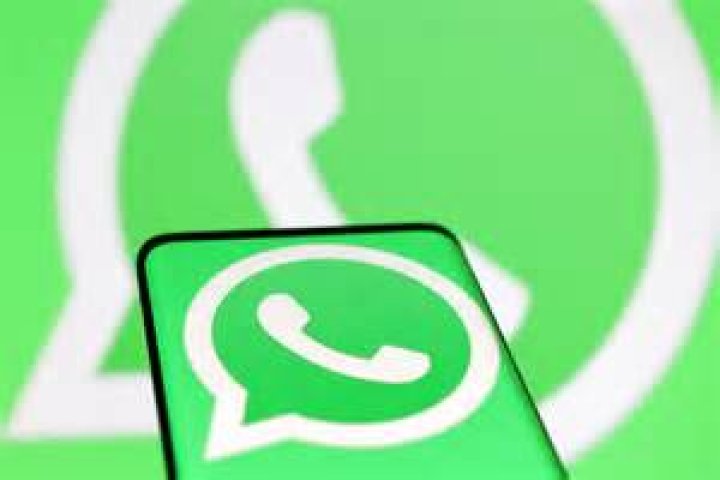Does whatsapp downsize videos?