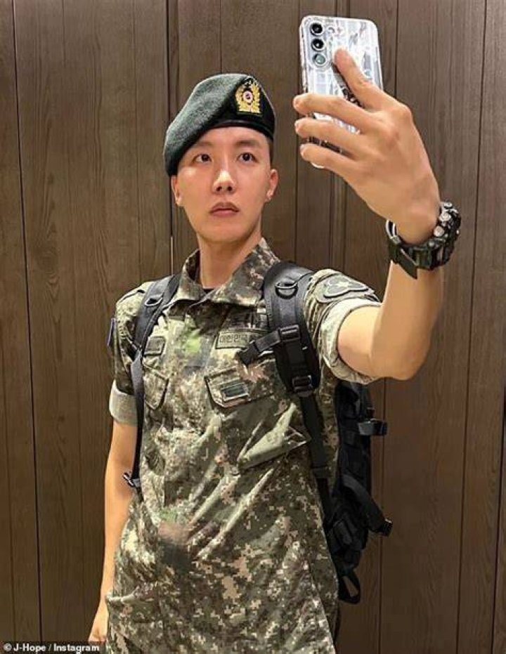 Has baekhyun done his military service?