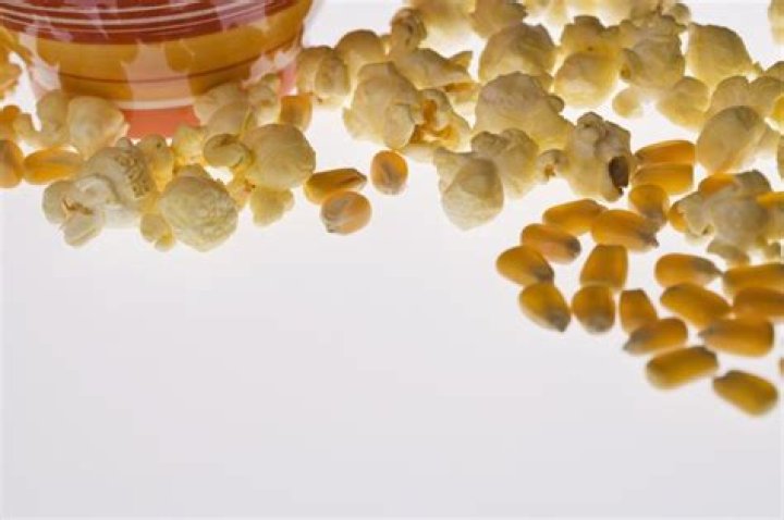 How to keep unpopped popcorn fresh?