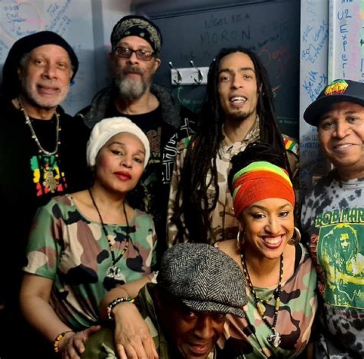 Who founded the wailers?