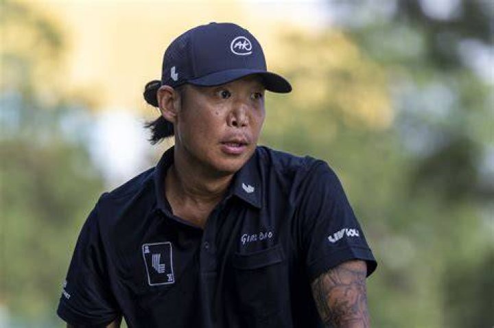 Why anthony kim quit golf?